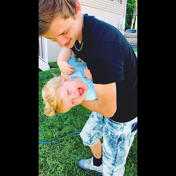 Meet your Posher, Josh - Picture 1 of 1